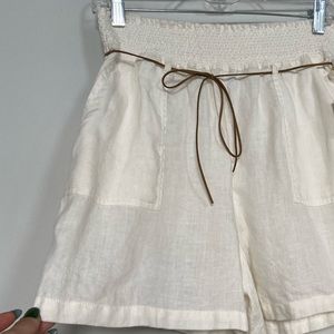Magaschoni NWTS White Linen Shorts Size Medium